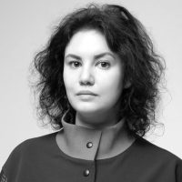 Яна Меликян Яна Меликян